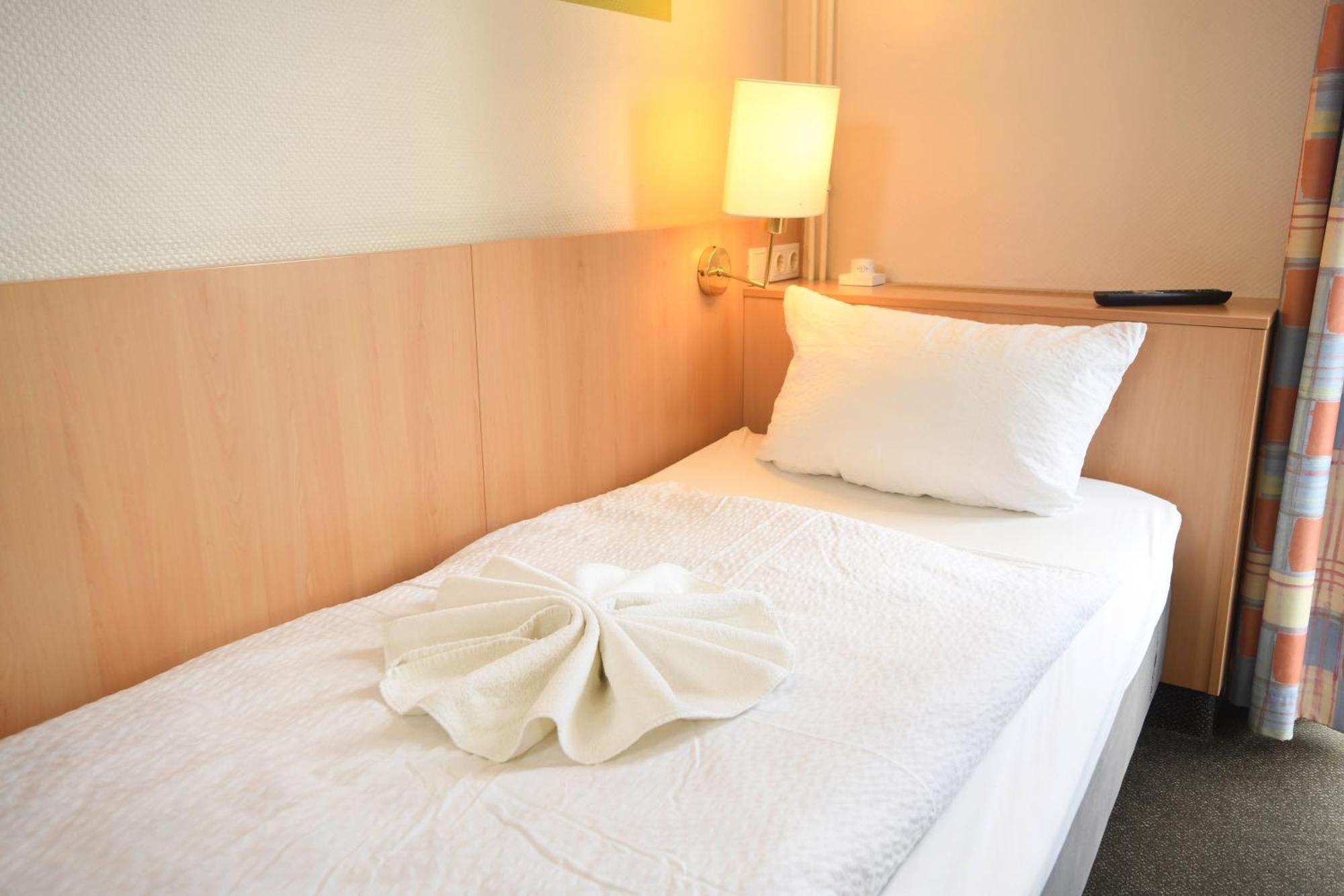 Hotel Kiekenstein Stahle Экстерьер фото
